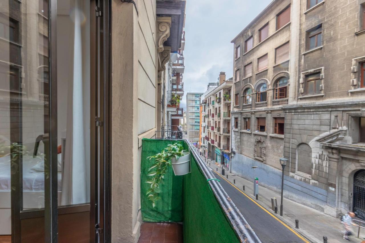 Inar Centrico Apartamento Junto Ayuntamiento & Ria Bilbao Exteriér fotografie