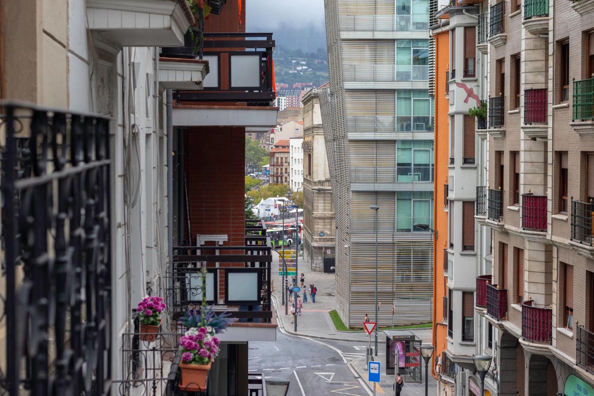 Inar Centrico Apartamento Junto Ayuntamiento & Ria Bilbao Exteriér fotografie